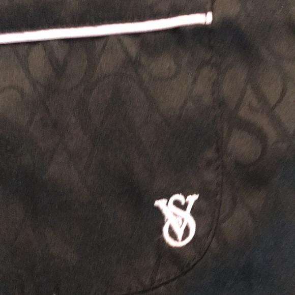 Black Victoria secret black with pink trim shorts sleep set size XS /XP - Picture 2 of 5